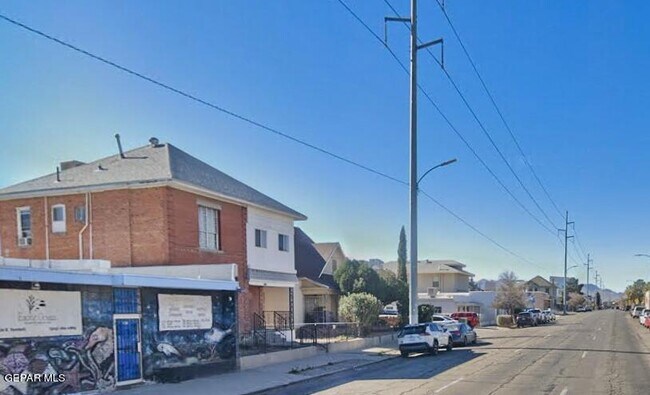 Foto del edificio - 1526 Yandell Dr