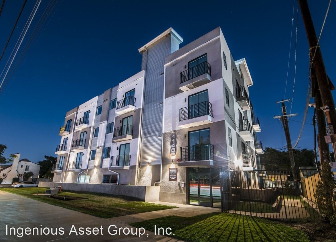 Primary Photo - 2 br, 2 bath Apartment - 11400 Culver Blvd.