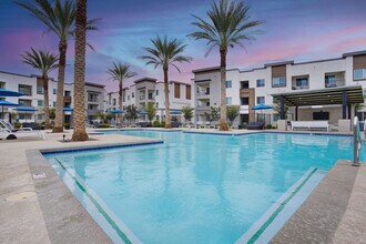 Building Photo - Lumina Mountain Vista