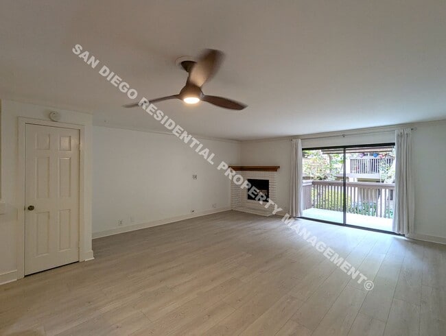 Building Photo - 8850 Villa La Jolla Dr