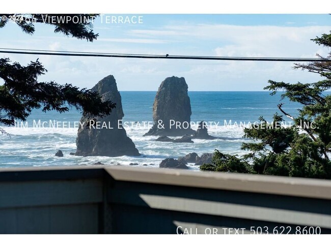 Foto del edificio - Option to Split Upper/ Lower! 4 bed/ 3.5 b...