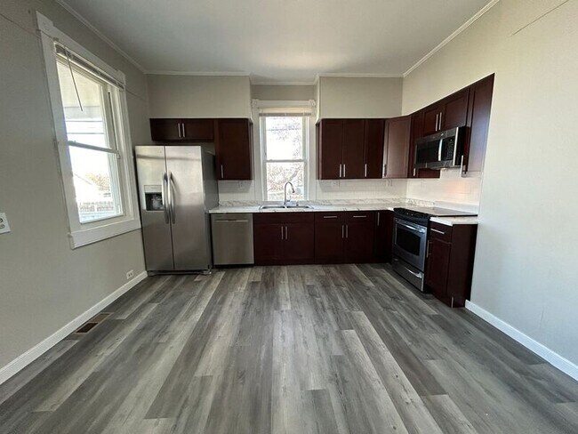 Foto del edificio - 1703 Randolph Ave