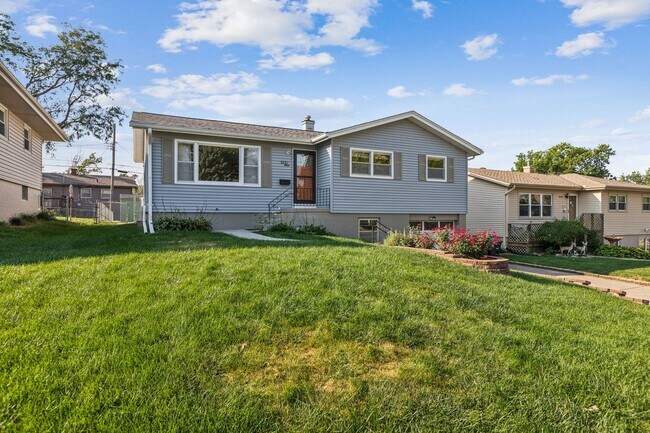 Foto del edificio - Westside 3 Bedroom!!