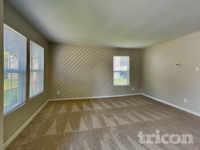 Foto del edificio - 6817 Wandering Creek Dr