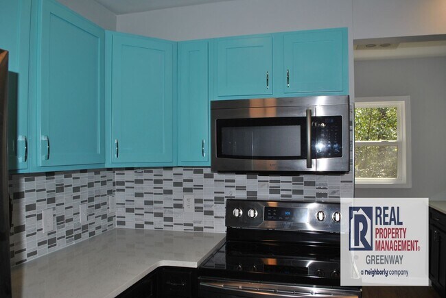 Foto del edificio - Quiet Safe Neighborhood Newly Renovated Home