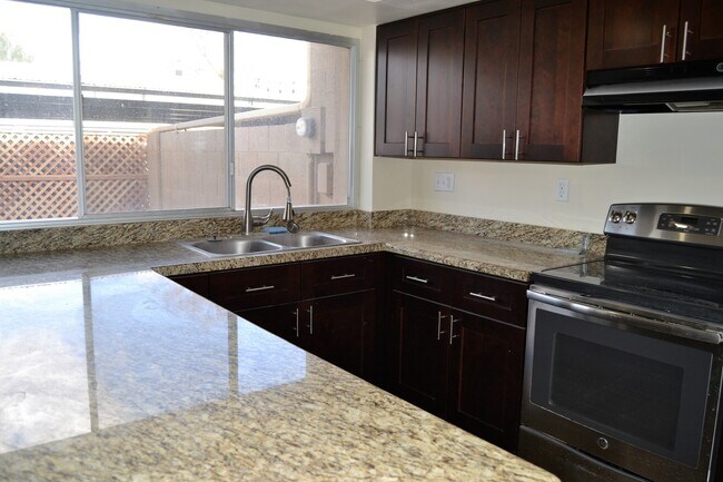 Foto del edificio - 8426 E Chaparral Rd
