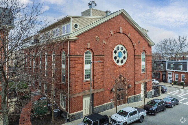 Foto del edificio - 616 E 4th St