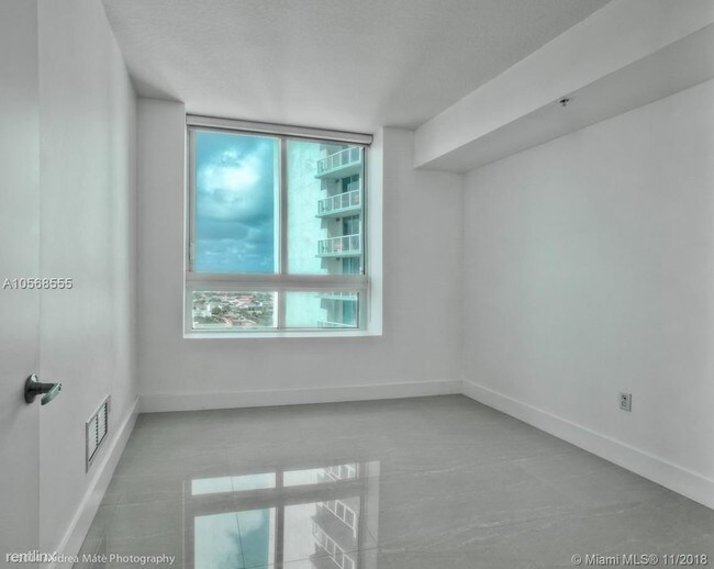 Building Photo - 2 br, 2 bath  - Quantum On The Bay Condo