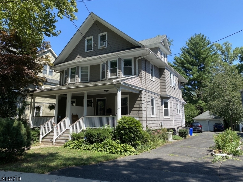 Foto principal - 54 Dunnell Rd