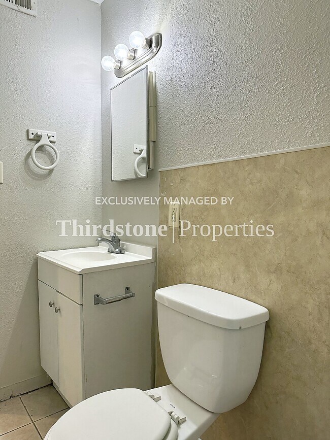 Building Photo - 4629 Williamsburg Ave, Jacksonville, FL 32208