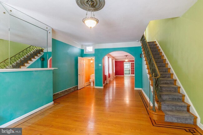 Building Photo - 1647 S 13th St