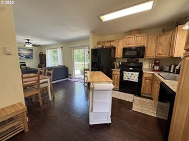 Building Photo - 94516 Riley Creek Way