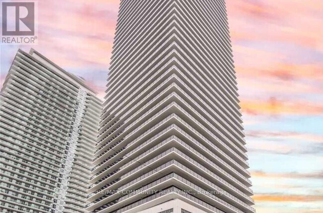 Photo du bâtiment - 70 Annie Craig Dr