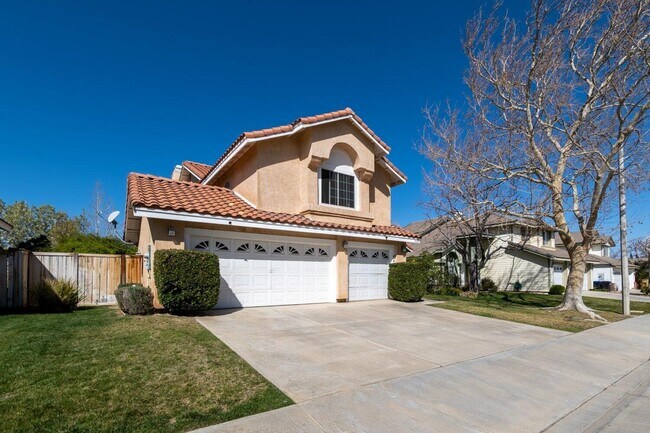Building Photo - 40329 Heathrow Dr