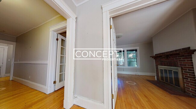 Building Photo - 11 Story St