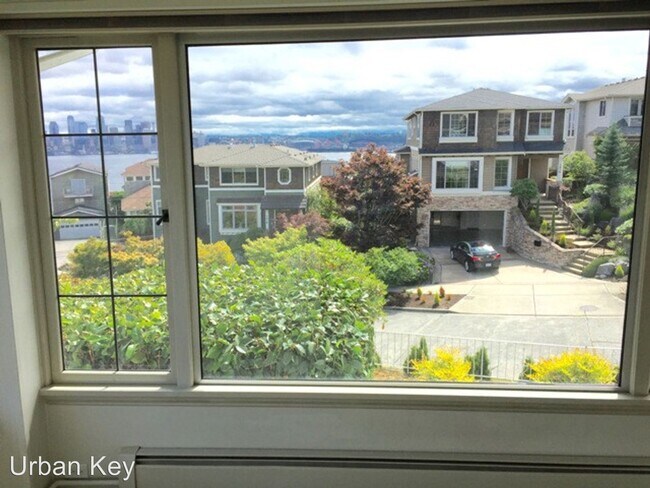Foto del edificio - 1330 California Ave SW