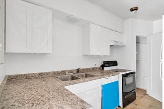 Building Photo - 1939 Richmond Ave.