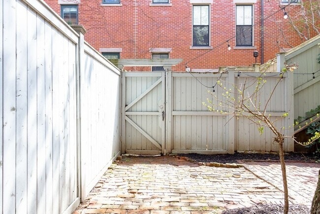 Foto del edificio - 466 Shawmut Ave