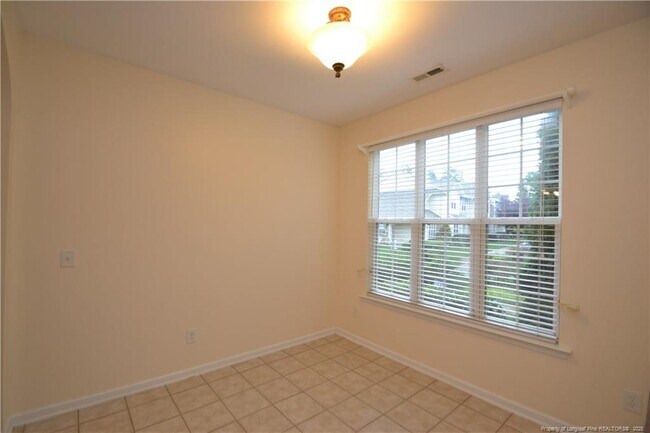 Foto del edificio - 821 Hamlet Park Dr