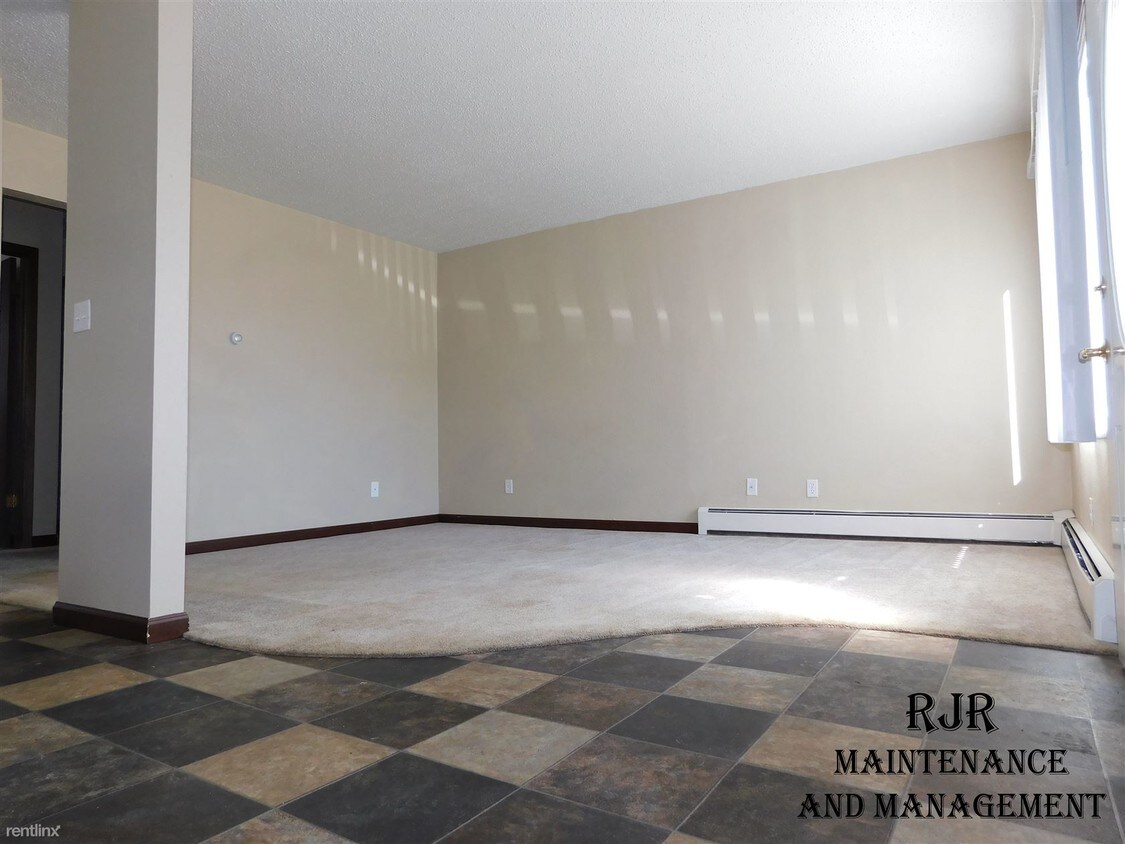 Foto principal - 2 br, 1 bath Apartment - 2420 N 8th St