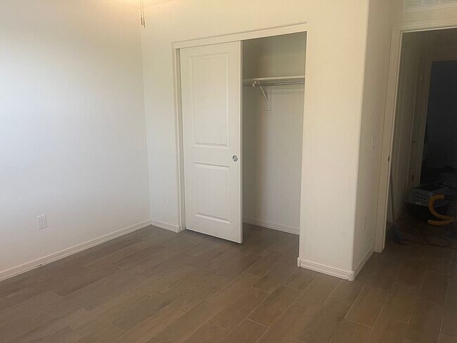 Building Photo - 8573 W Reed Bunting Ct
