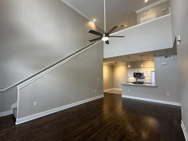 Building Photo - 15200 Memorial Dr