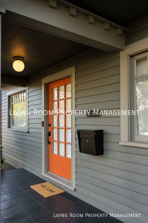 Building Photo - Immaculate Craftsman w/ Finished Basement ...