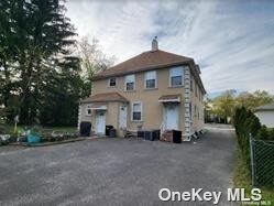 Building Photo - 143 Searingtown Rd