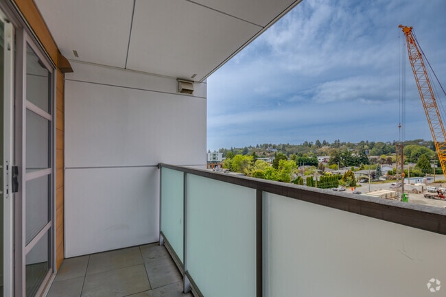 Studio - 392SF - Balcony - The Shelley - Student Rental