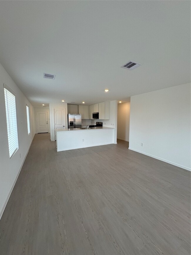 Foto del edificio - 5727 Little Redwing Dr