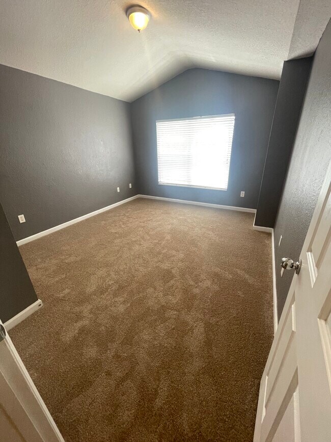 1 dormitorio 11,5 pies x 11,5 pies - 4560 SW 52nd Circle
