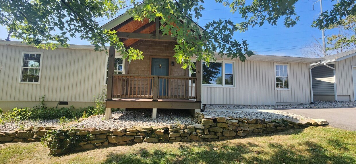 Foto principal - Right in the heart of Crossville *Complete...