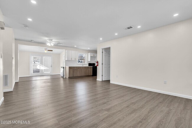 Foto del edificio - 140 Main Bayway