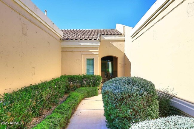 Foto del edificio - 19412 N 85th Dr