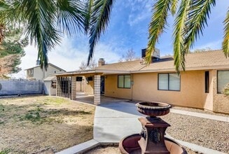 Building Photo - 5204 Shady Grove Ln