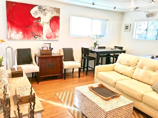 Foto del edificio - 1802 Andalusia Ave