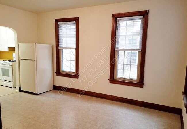 509 Baltimore Street, 1st Floor - Din Rm - 509 Baltimore St