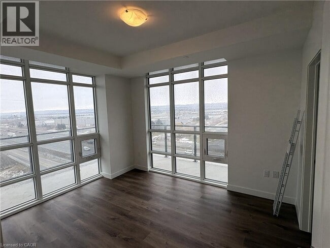 Photo du bâtiment - 461 Green Rd