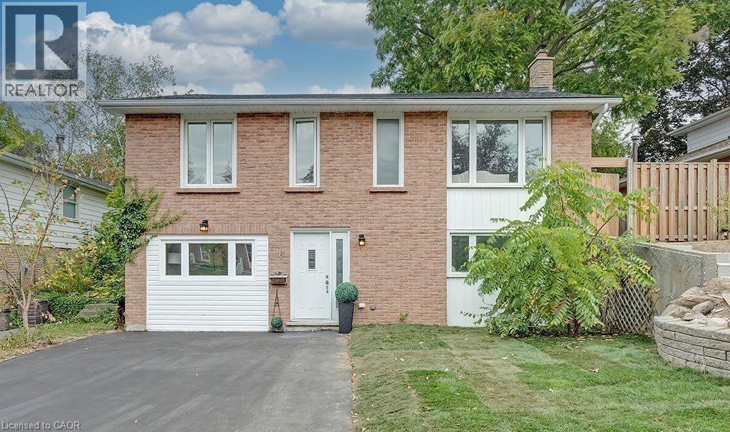 Primary Photo - 16 Upper Canada Dr