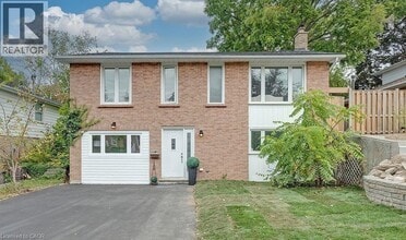 Building Photo - 16 Upper Canada Dr