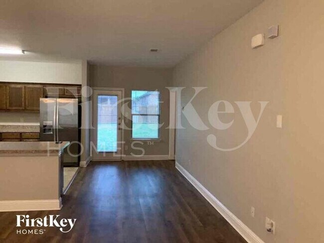 Building Photo - 627 Canvas Ct