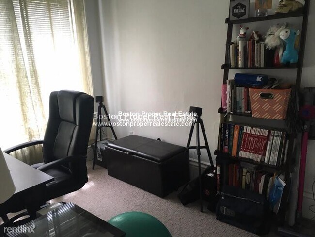 Foto del edificio - 379 Marlborough St