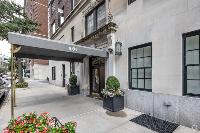 1095 Park Ave, New York, NY 10128 - Apartments in New York, NY ...