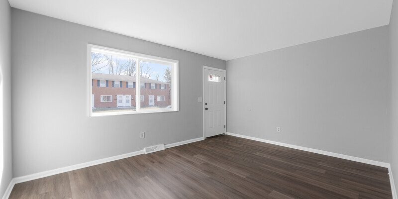 Primary Photo - CHLOE TOWNHOMES (4PLEX 417 BARNETT)