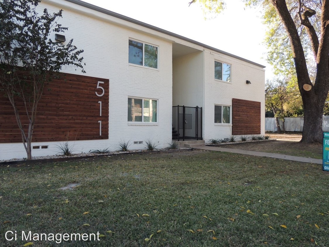 Primary Photo - 511 N Prairie Ave