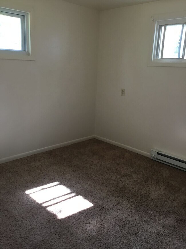 Foto del edificio - 1729-1733 MANOR RIDGE DRIVE