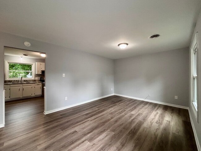 Building Photo - 6317 Phobus Dr