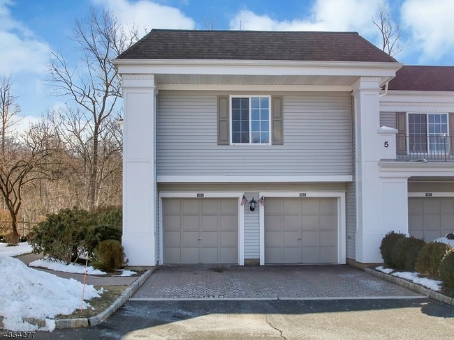 Building Photo - 141 Riveredge Dr
