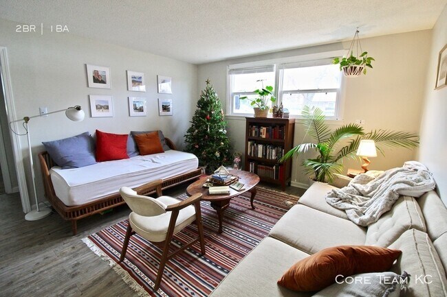 Building Photo - 2 Bedroom Close To KU Med!