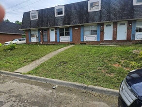 Building Photo - 542 Barnett Rd